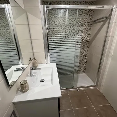 Ii 5-5 Apartment